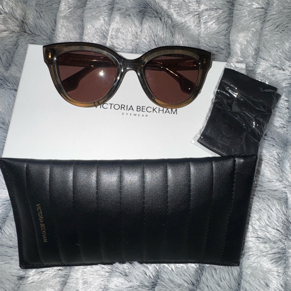 Victoria Beckham Amber Gradient Cat-Eye Sunglasses